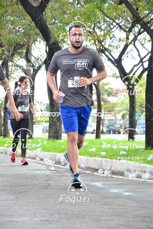Buy your photos of the eventSantander Track&Field  Run Series - Shopping Vitria on Fotop