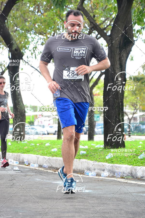 Buy your photos of the eventSantander Track&Field  Run Series - Shopping Vitria on Fotop