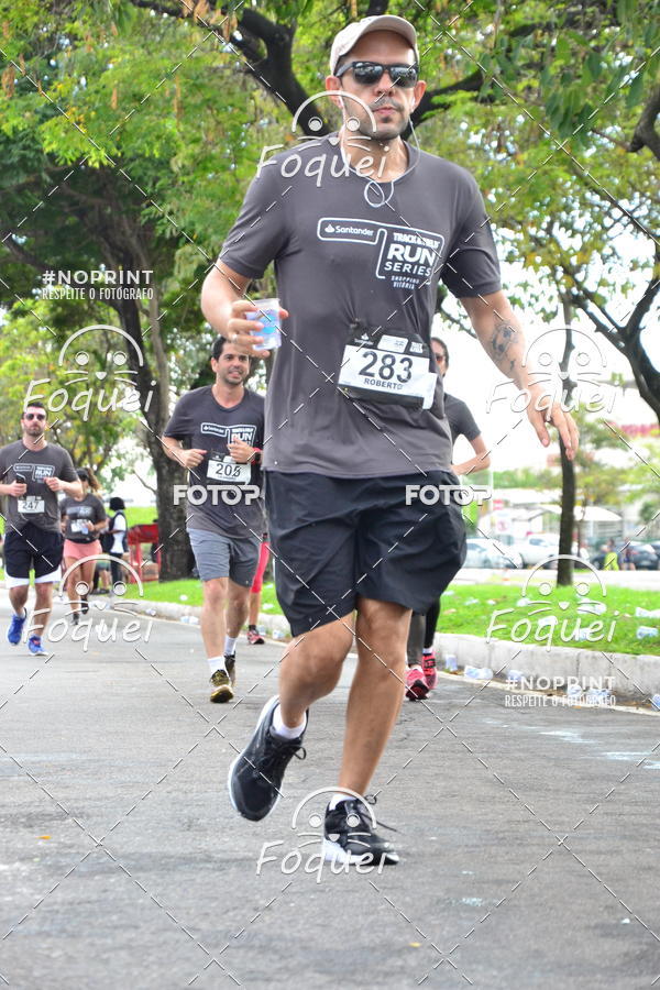 Buy your photos of the eventSantander Track&Field  Run Series - Shopping Vitria on Fotop