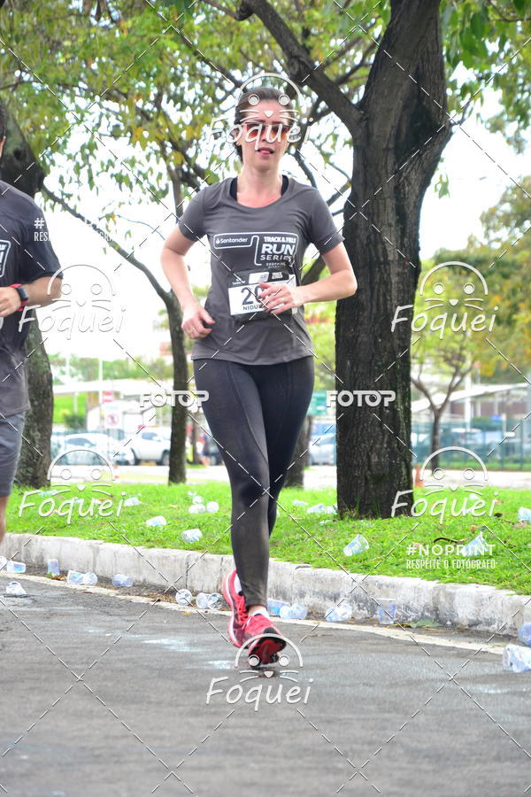 Buy your photos of the eventSantander Track&Field  Run Series - Shopping Vitria on Fotop