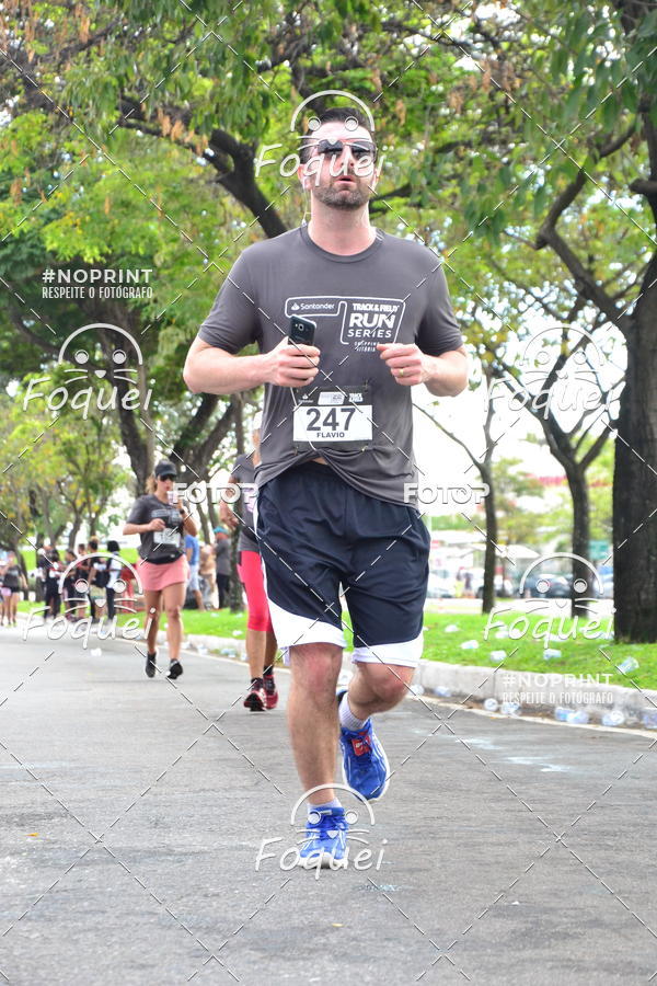 Buy your photos of the eventSantander Track&Field  Run Series - Shopping Vitria on Fotop