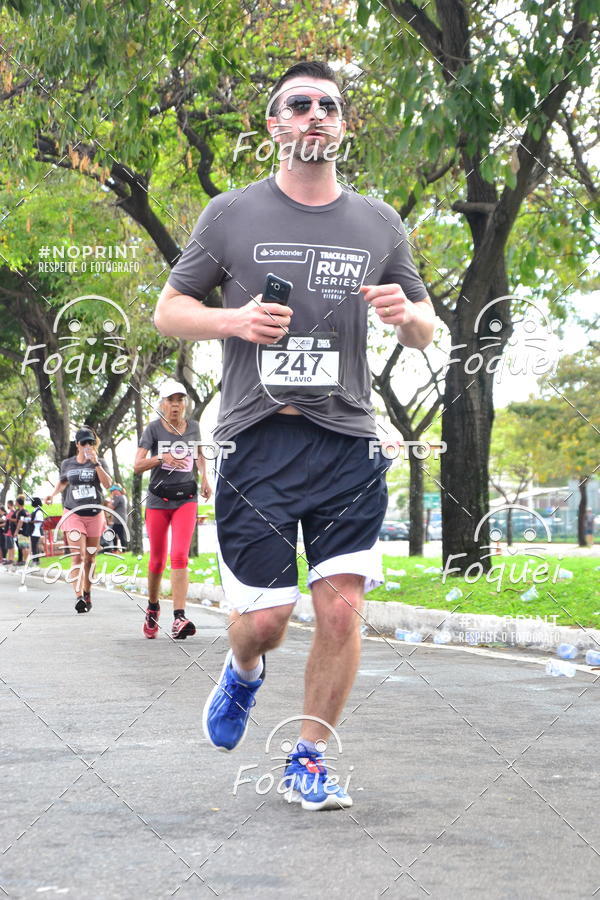 Buy your photos of the eventSantander Track&Field  Run Series - Shopping Vitria on Fotop