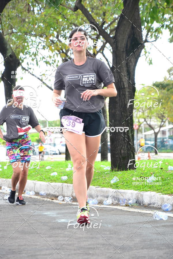 Buy your photos of the eventSantander Track&Field  Run Series - Shopping Vitria on Fotop