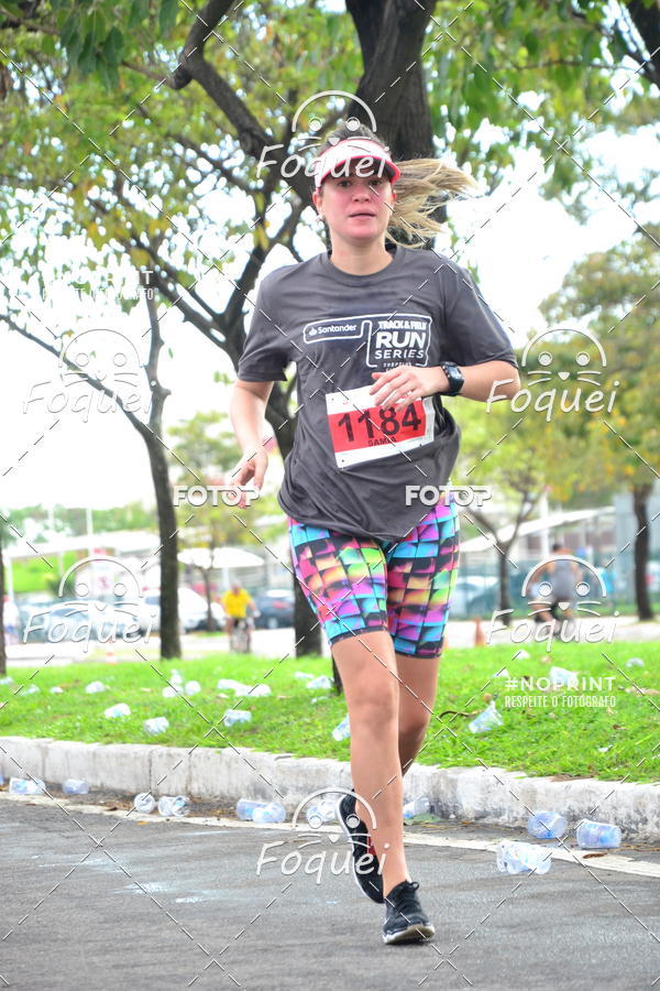 Buy your photos of the eventSantander Track&Field  Run Series - Shopping Vitria on Fotop
