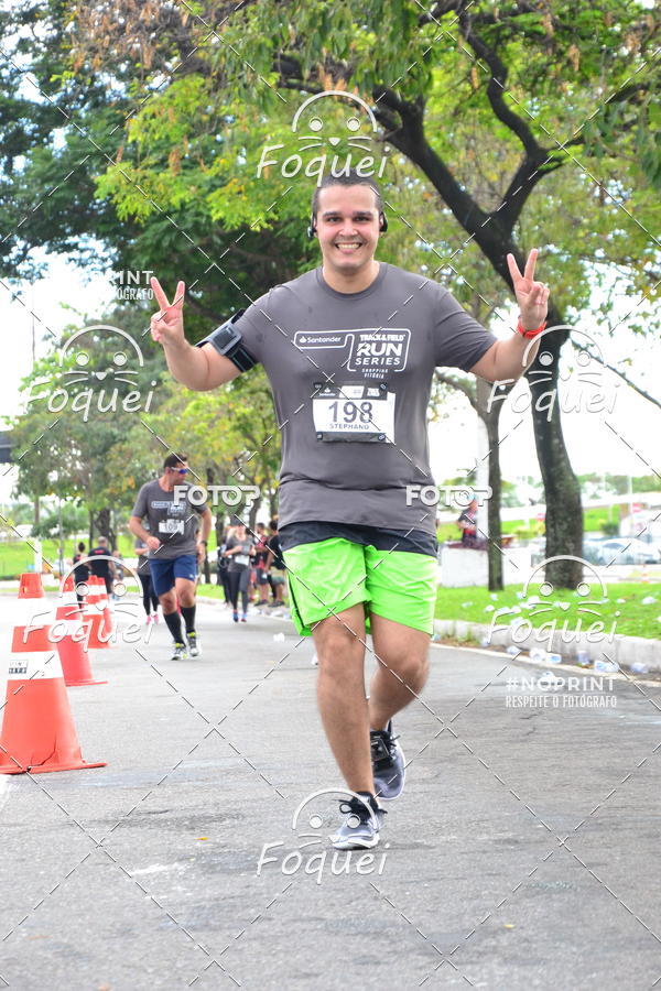 Buy your photos of the eventSantander Track&Field  Run Series - Shopping Vitria on Fotop