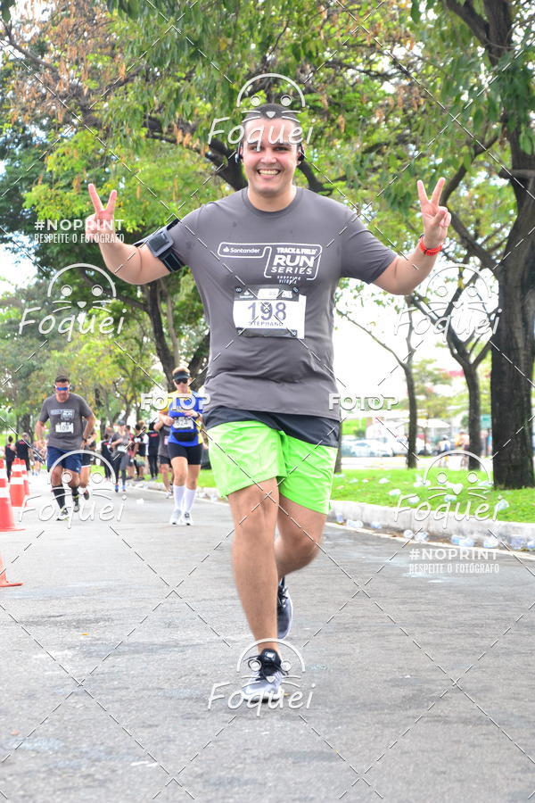 Buy your photos of the eventSantander Track&Field  Run Series - Shopping Vitria on Fotop