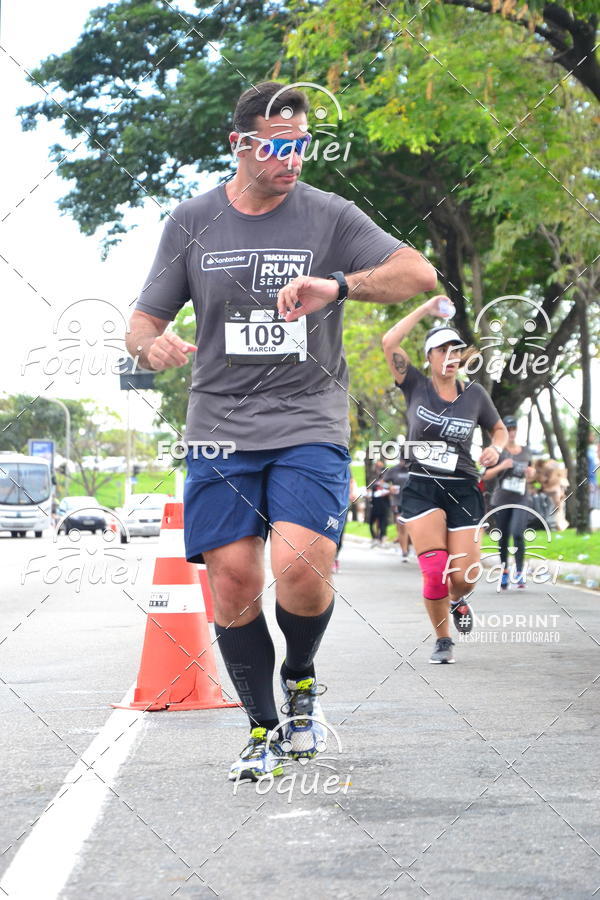 Buy your photos of the eventSantander Track&Field  Run Series - Shopping Vitria on Fotop