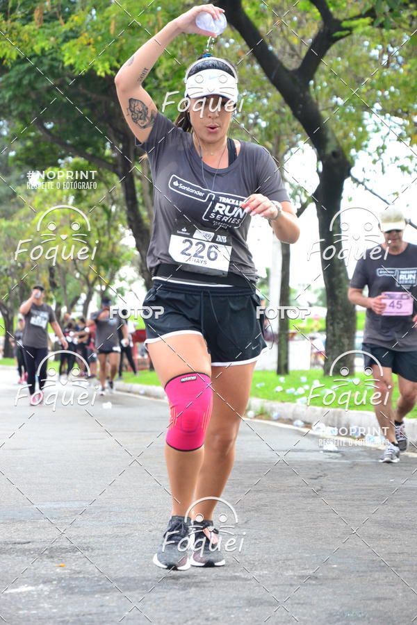 Buy your photos of the eventSantander Track&Field  Run Series - Shopping Vitria on Fotop