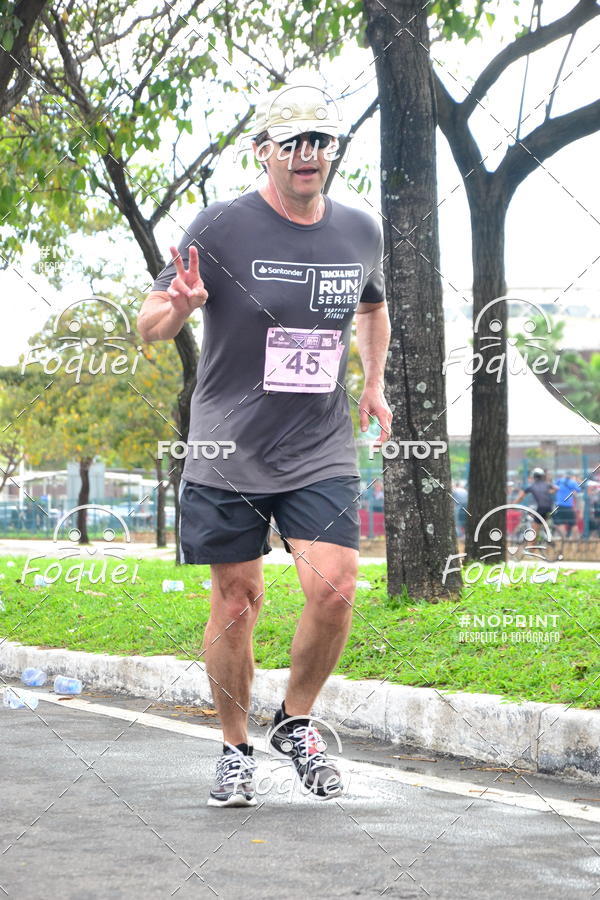 Buy your photos of the eventSantander Track&Field  Run Series - Shopping Vitria on Fotop
