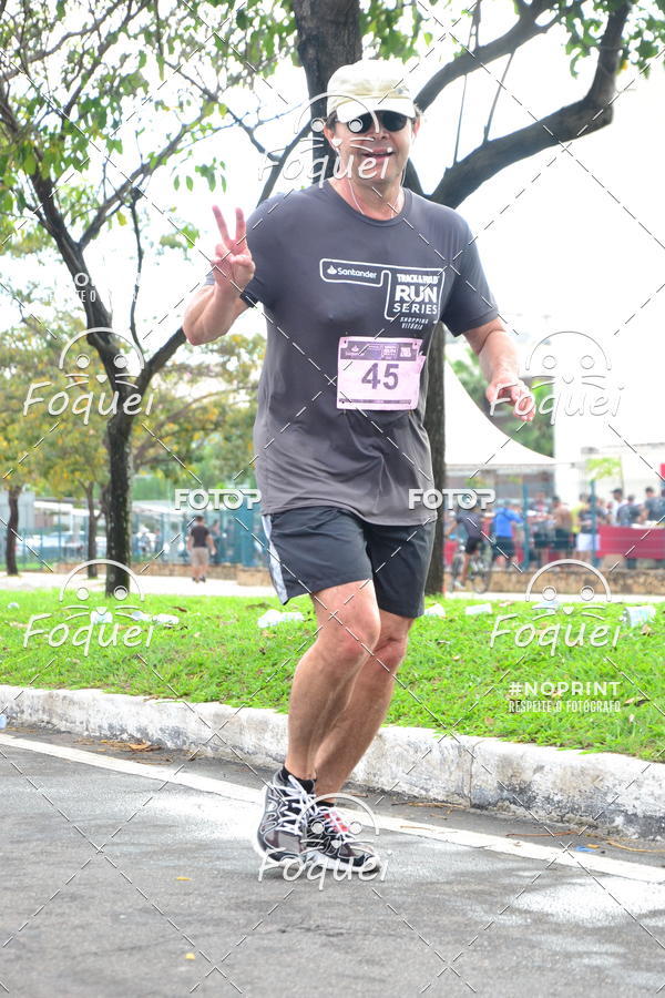 Buy your photos of the eventSantander Track&Field  Run Series - Shopping Vitria on Fotop