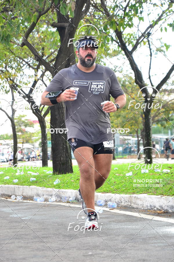 Buy your photos of the eventSantander Track&Field  Run Series - Shopping Vitria on Fotop