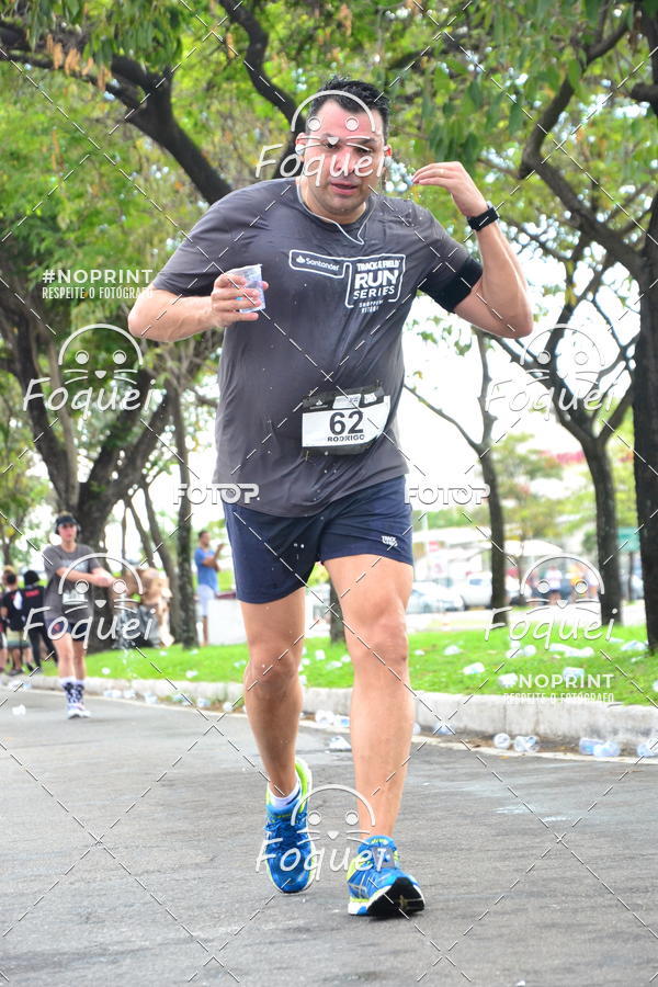 Buy your photos of the eventSantander Track&Field  Run Series - Shopping Vitria on Fotop