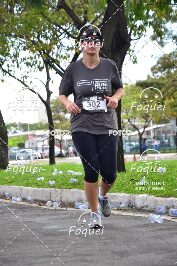 Buy your photos of the eventSantander Track&Field  Run Series - Shopping Vitria on Fotop