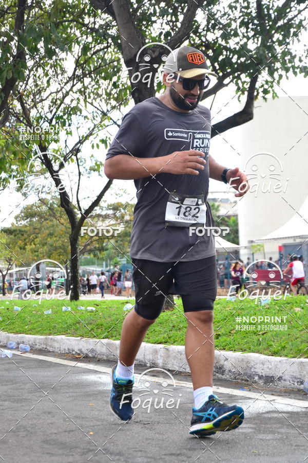 Buy your photos of the eventSantander Track&Field  Run Series - Shopping Vitria on Fotop