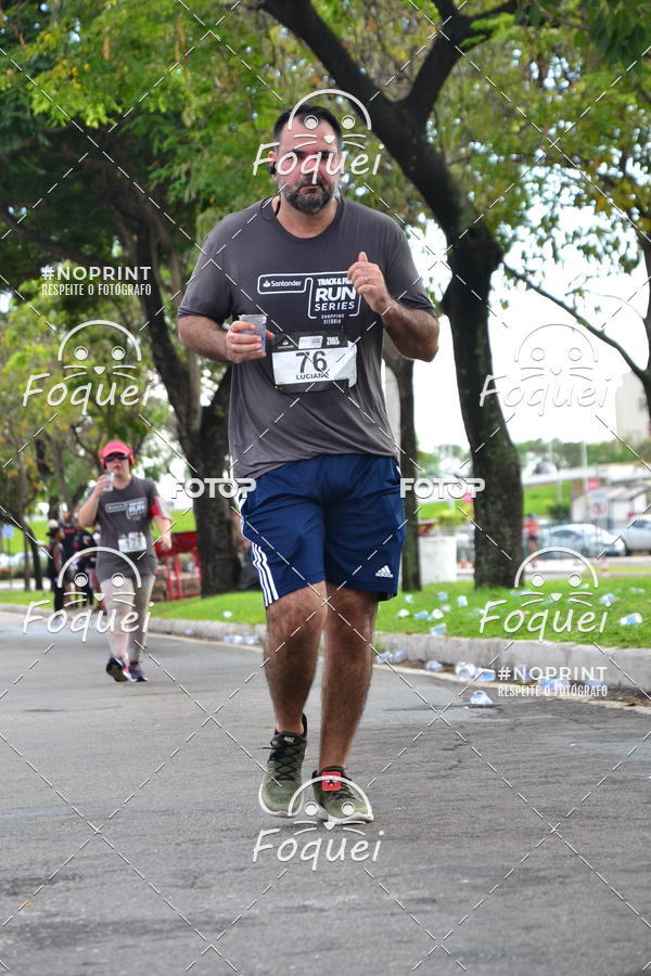 Buy your photos of the eventSantander Track&Field  Run Series - Shopping Vitria on Fotop