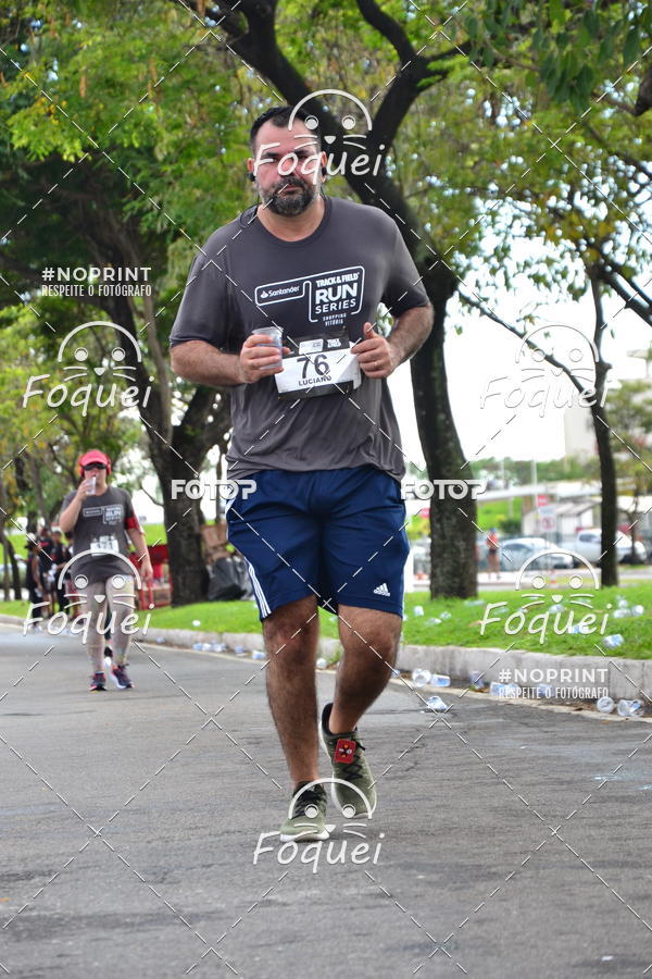 Buy your photos of the eventSantander Track&Field  Run Series - Shopping Vitria on Fotop