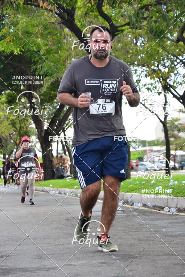 Buy your photos of the eventSantander Track&Field  Run Series - Shopping Vitria on Fotop