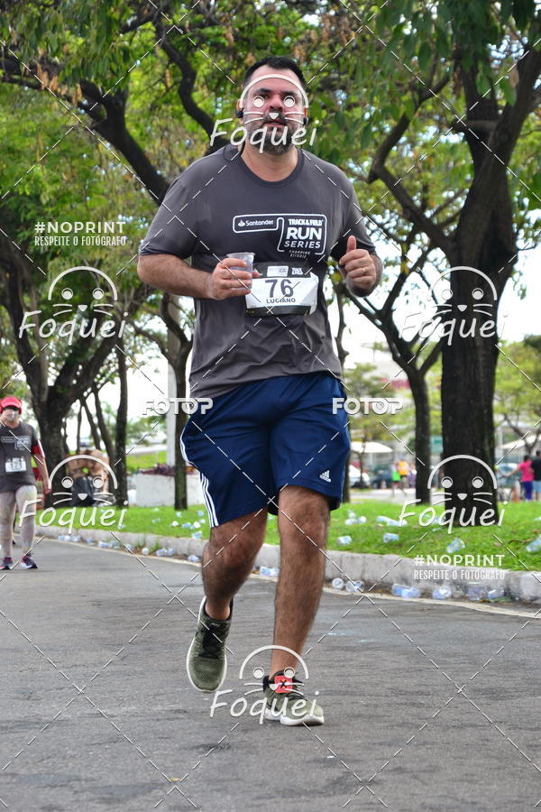 Buy your photos of the eventSantander Track&Field  Run Series - Shopping Vitria on Fotop