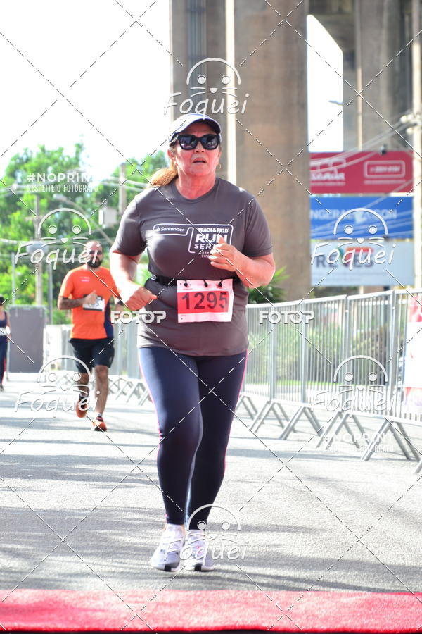 Buy your photos of the eventSantander Track&Field  Run Series - Shopping Vitria on Fotop