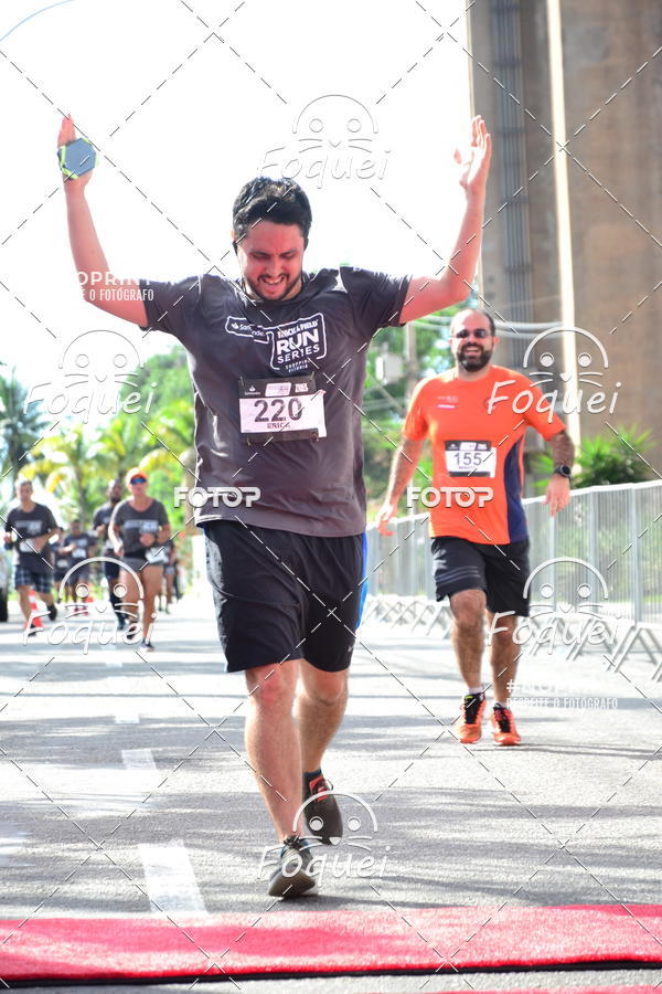 Buy your photos of the eventSantander Track&Field  Run Series - Shopping Vitria on Fotop