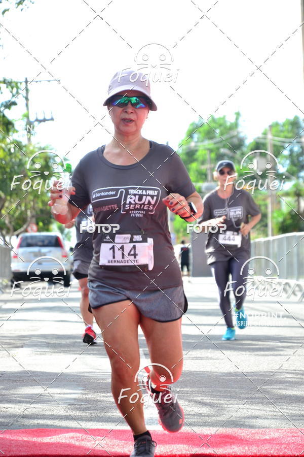 Buy your photos of the eventSantander Track&Field  Run Series - Shopping Vitria on Fotop