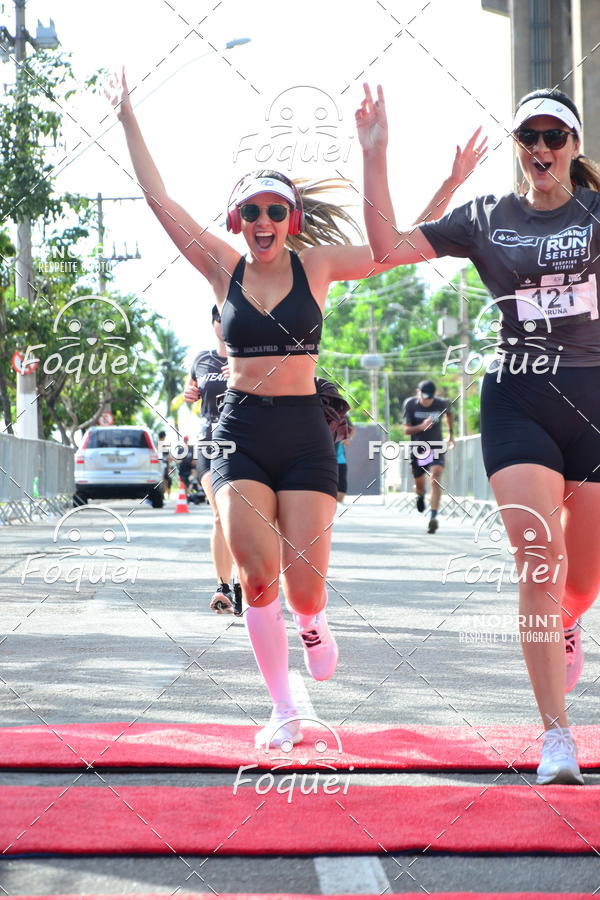 Buy your photos of the eventSantander Track&Field  Run Series - Shopping Vitria on Fotop
