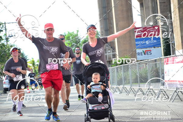 Buy your photos of the eventSantander Track&Field  Run Series - Shopping Vitria on Fotop