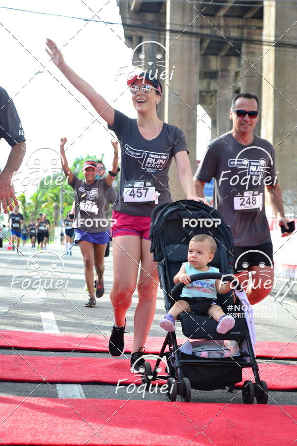 Buy your photos of the eventSantander Track&Field  Run Series - Shopping Vitria on Fotop