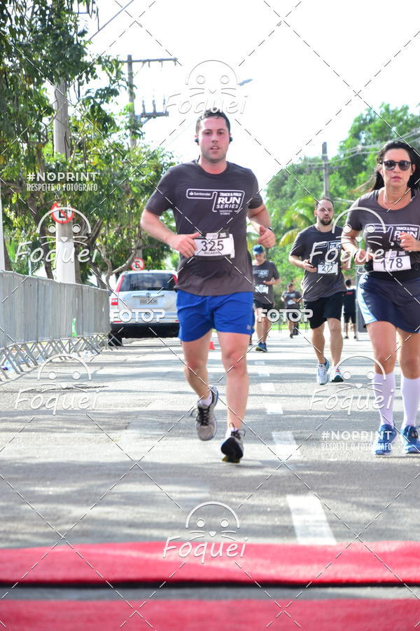Buy your photos of the eventSantander Track&Field  Run Series - Shopping Vitria on Fotop