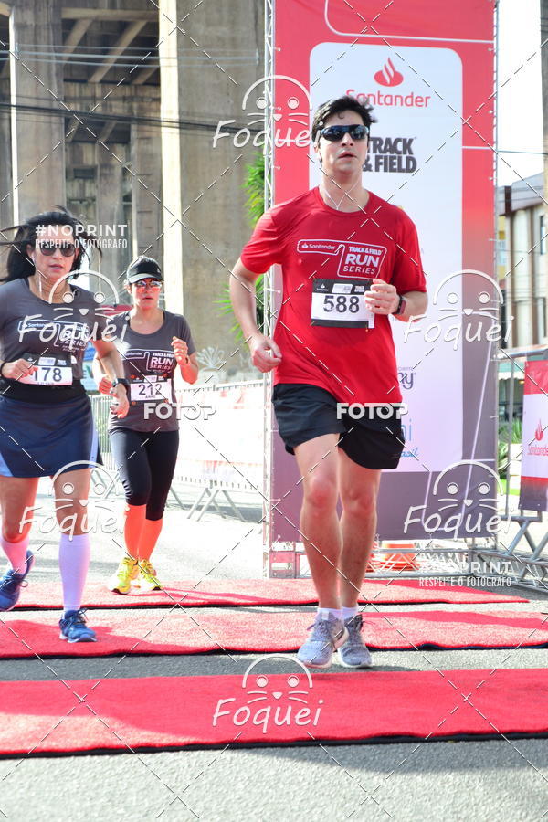 Buy your photos of the eventSantander Track&Field  Run Series - Shopping Vitria on Fotop