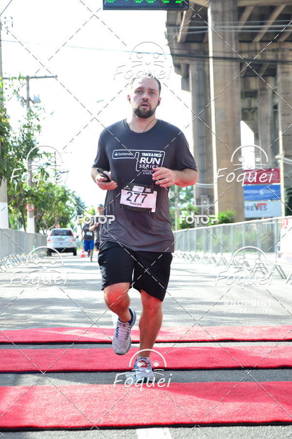 Buy your photos of the eventSantander Track&Field  Run Series - Shopping Vitria on Fotop