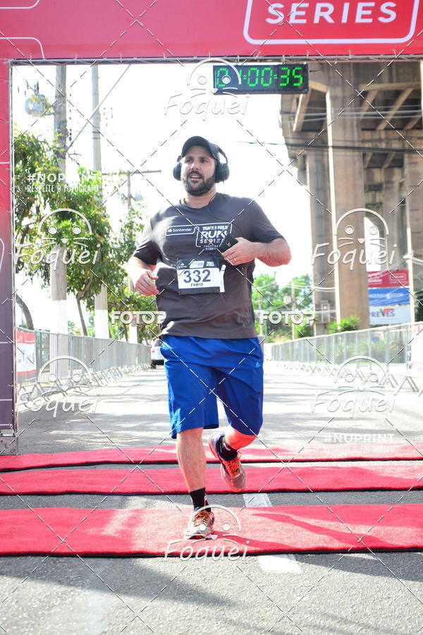 Buy your photos of the eventSantander Track&Field  Run Series - Shopping Vitria on Fotop