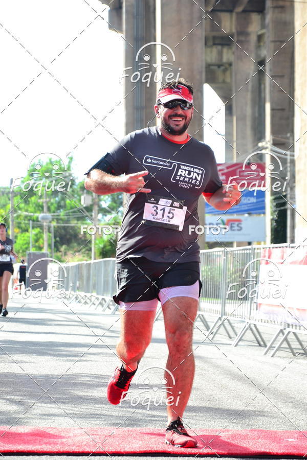 Buy your photos of the eventSantander Track&Field  Run Series - Shopping Vitria on Fotop