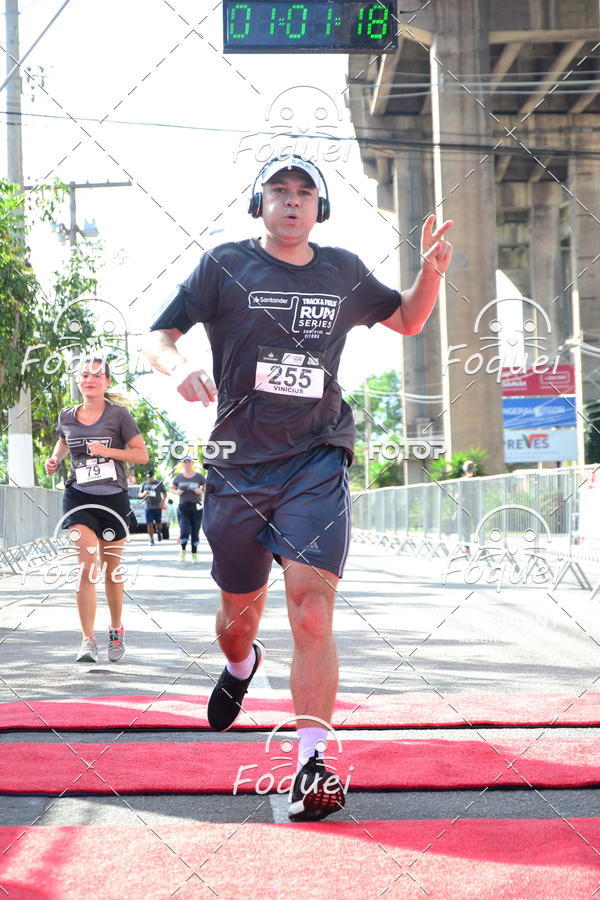 Buy your photos of the eventSantander Track&Field  Run Series - Shopping Vitria on Fotop