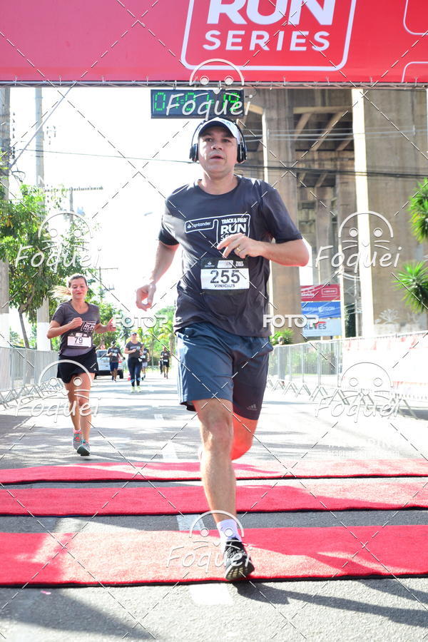 Buy your photos of the eventSantander Track&Field  Run Series - Shopping Vitria on Fotop
