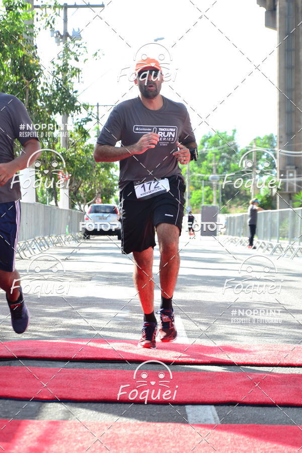 Buy your photos of the eventSantander Track&Field  Run Series - Shopping Vitria on Fotop