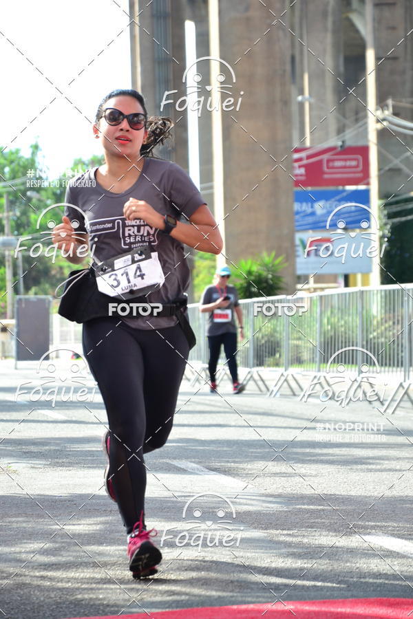 Buy your photos of the eventSantander Track&Field  Run Series - Shopping Vitria on Fotop