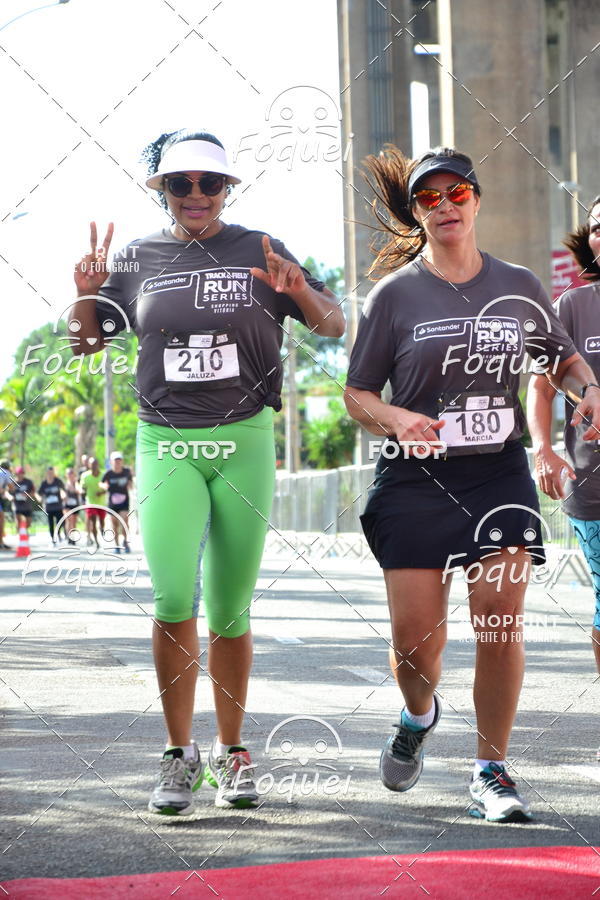 Buy your photos of the eventSantander Track&Field  Run Series - Shopping Vitria on Fotop