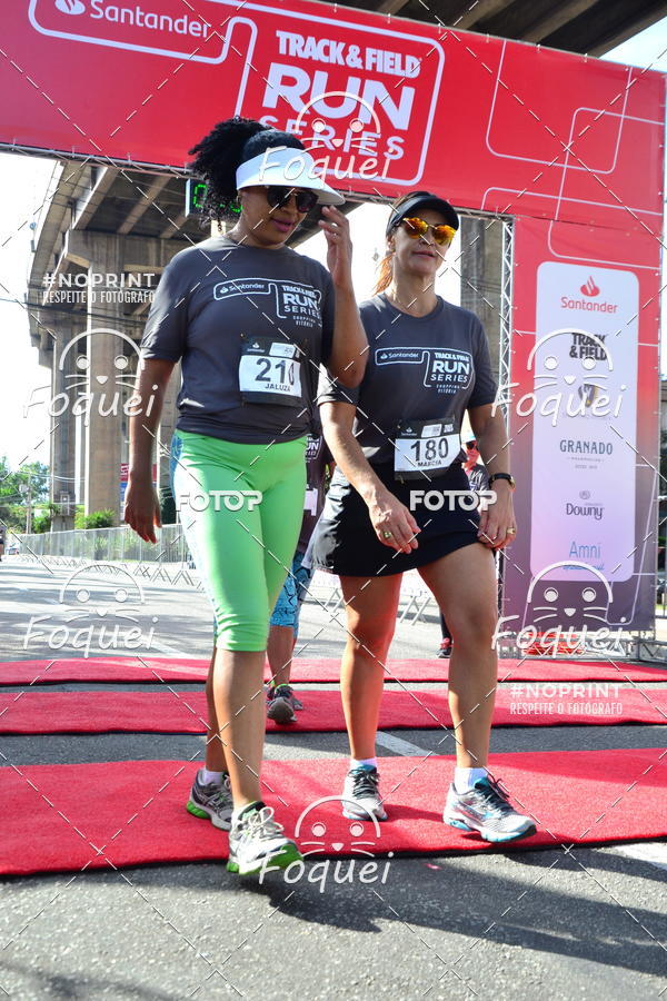 Buy your photos of the eventSantander Track&Field  Run Series - Shopping Vitria on Fotop