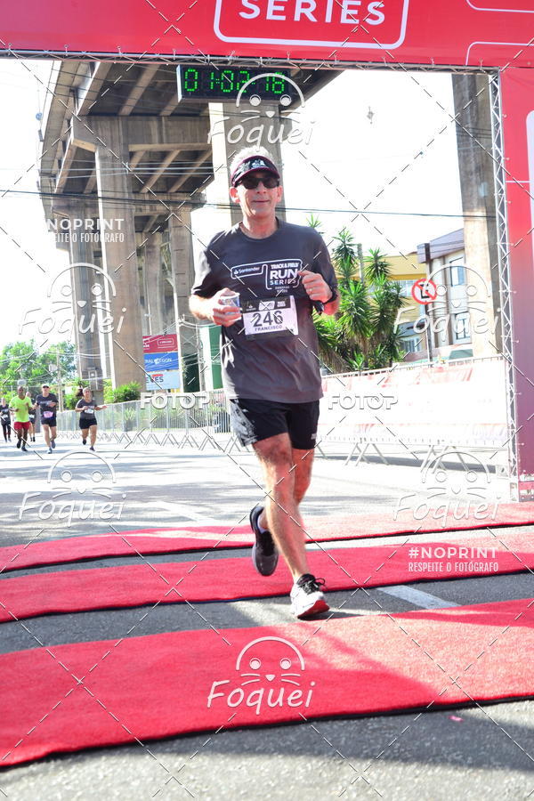 Buy your photos of the eventSantander Track&Field  Run Series - Shopping Vitria on Fotop