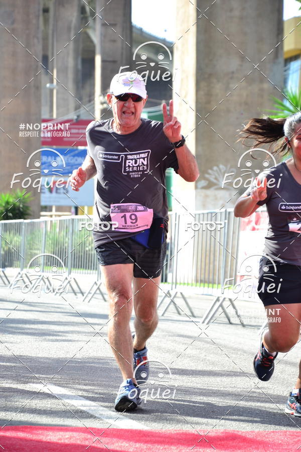 Buy your photos of the eventSantander Track&Field  Run Series - Shopping Vitria on Fotop
