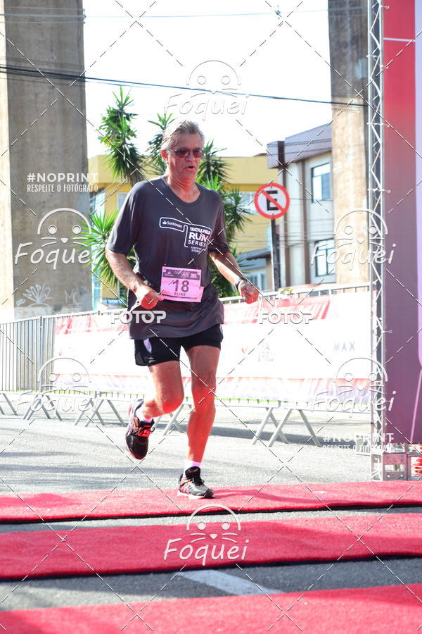 Buy your photos of the eventSantander Track&Field  Run Series - Shopping Vitria on Fotop