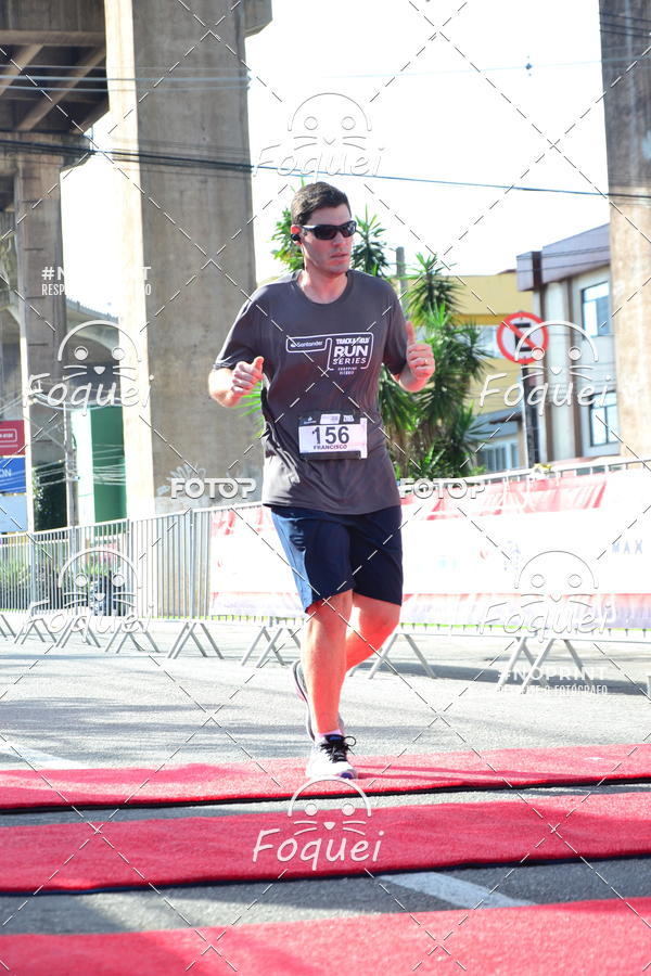 Buy your photos of the eventSantander Track&Field  Run Series - Shopping Vitria on Fotop