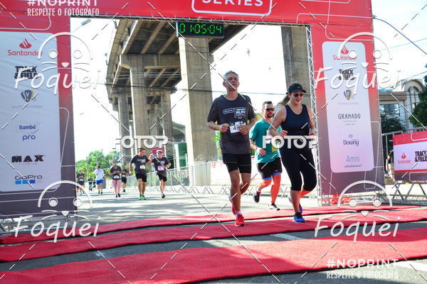 Buy your photos of the eventSantander Track&Field  Run Series - Shopping Vitria on Fotop