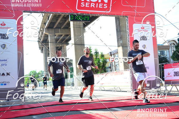 Buy your photos of the eventSantander Track&Field  Run Series - Shopping Vitria on Fotop