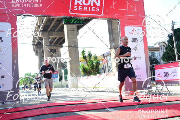 Buy your photos of the eventSantander Track&Field  Run Series - Shopping Vitria on Fotop
