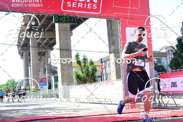 Buy your photos of the eventSantander Track&Field  Run Series - Shopping Vitria on Fotop