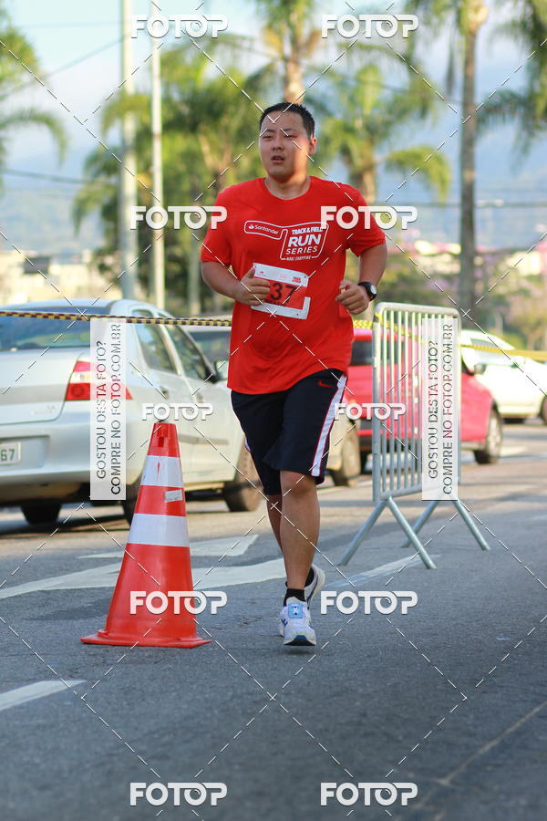 Buy your photos of the eventTrack&Field Run Series on Fotop