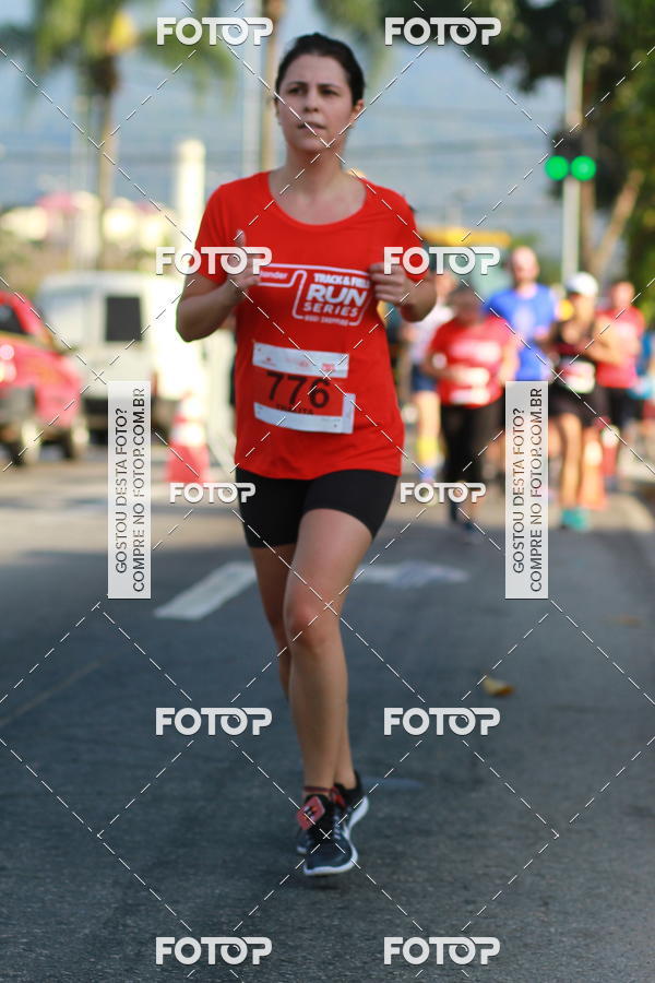 Buy your photos of the eventTrack&Field Run Series on Fotop