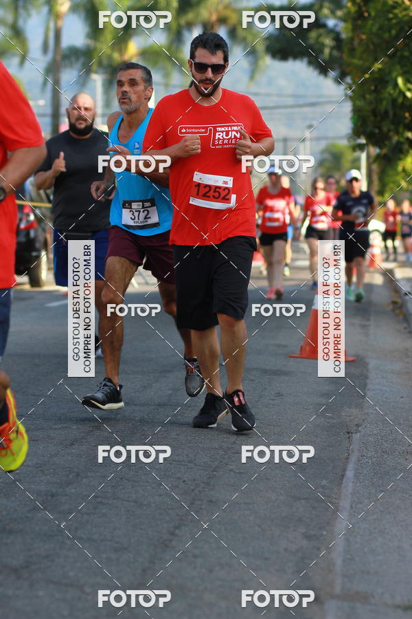 Buy your photos of the eventTrack&Field Run Series on Fotop